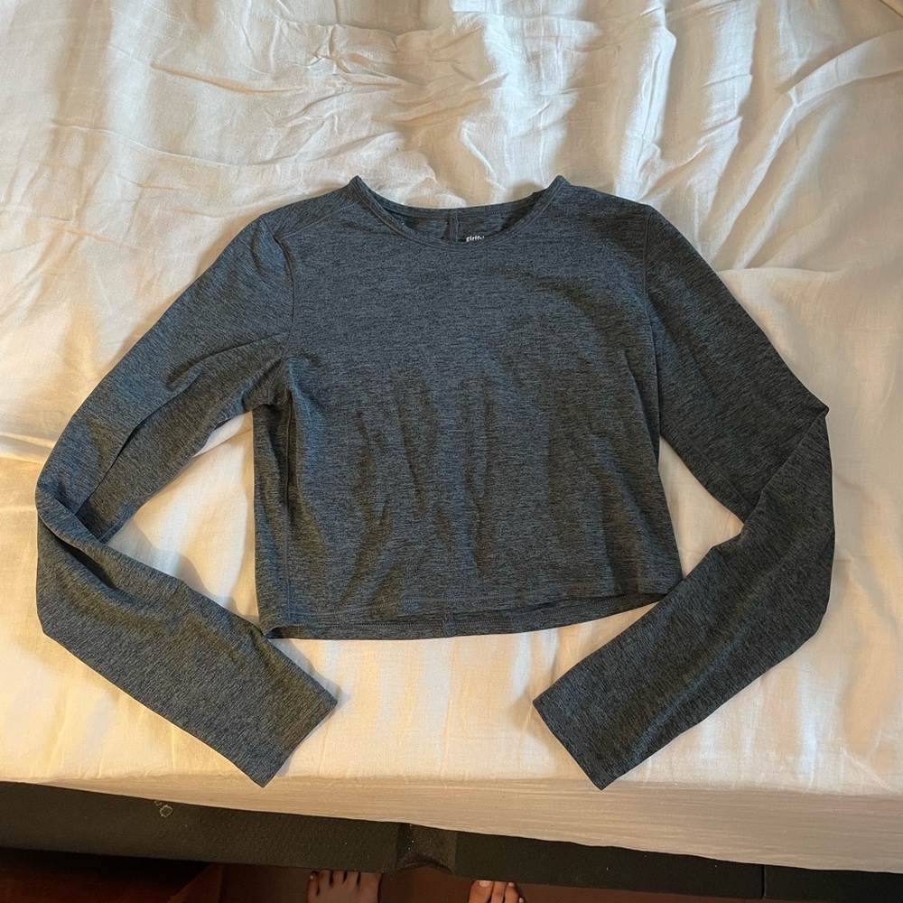 Like New Girlfriend Collective Cropped Long Sleeve